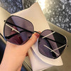 New Women's Metal Frame Sunglasses Retro Women Oval Brand Sun Glasses Fashion Outdoor Street Photography Eyewear Shades