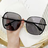 New Women's Metal Frame Sunglasses Retro Women Oval Brand Sun Glasses Fashion Outdoor Street Photography Eyewear Shades