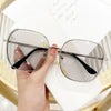 New Women's Metal Frame Sunglasses Retro Women Oval Brand Sun Glasses Fashion Outdoor Street Photography Eyewear Shades